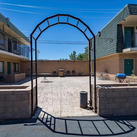 River Inn Susanville Bagian luar foto