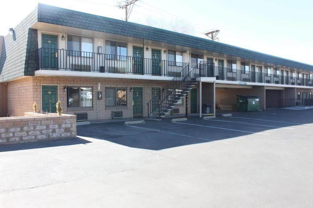 River Inn Susanville Bagian luar foto